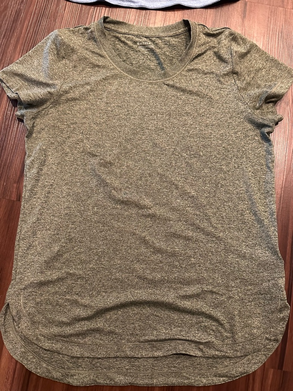 Athleta Uptempo Crew Neck Curved Hem Tee